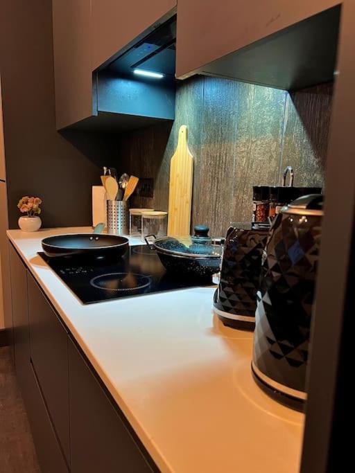 Cityzenretreat - Mezzanine Apartment Sleeps 4 Sheffield City Centre Bagian luar foto
