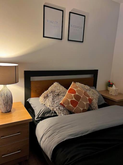 Cityzenretreat - Mezzanine Apartment Sleeps 4 Sheffield City Centre Bagian luar foto