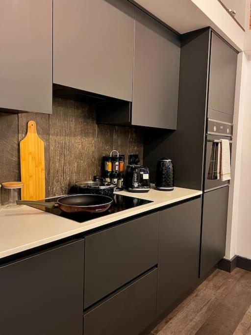 Cityzenretreat - Mezzanine Apartment Sleeps 4 Sheffield City Centre Bagian luar foto